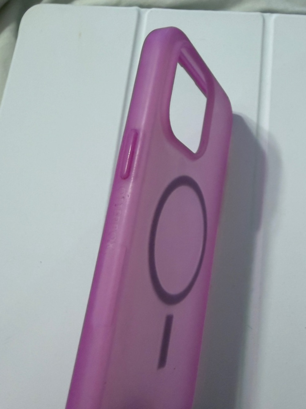 OtterBox MagSafe-Compatible iPhone 15 ProMax Case in Lavender Pink - Picture 4 of 16